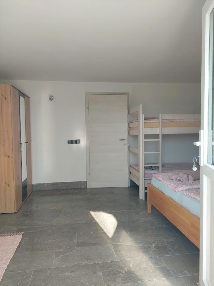 Apartma Zirovnik Cerklje na Gorenjskem Bagian luar foto